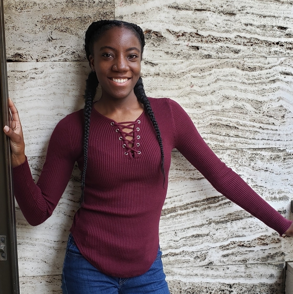 Meet your Posher, Deneshia